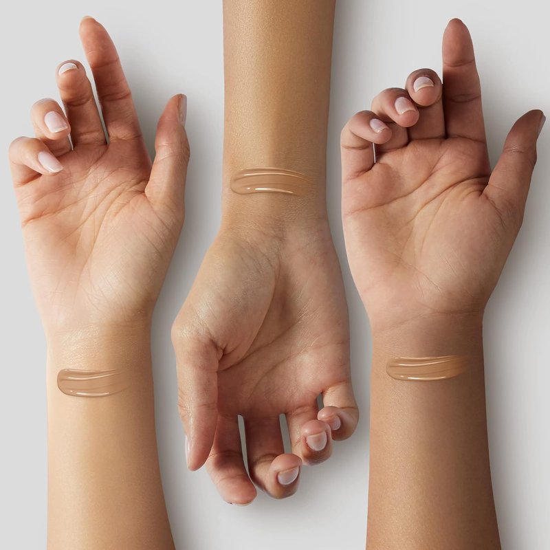 COVERGIRL & Olay Simply Ageless Liquid Foundation - Matte Finish with Hyaluronic Acid & Vitamin C | 257 Golden Tan, 1 Count