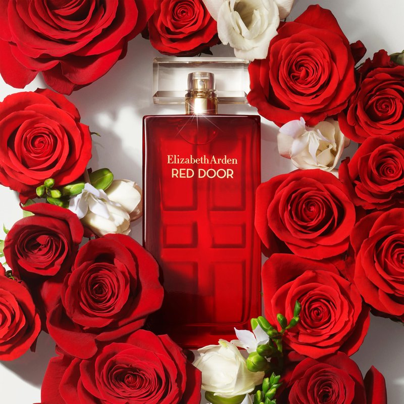 Elizabeth Arden Red Door Women's Perfume, Fragrance, Floral Parfum with Notes of Freesia, Roses, and Sandalwood, Eau de Parfum, 1.7 fl oz