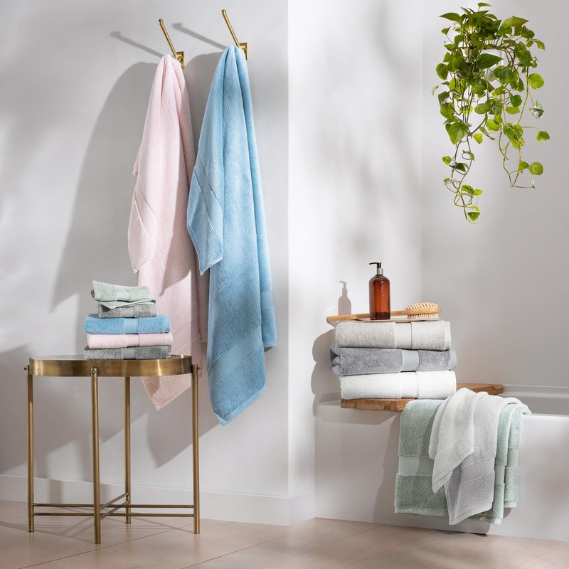 Aston & Arden Egyptian Wash Cloths - Pack of 6 - Oversized Ultra Soft Thick & Absorbent, 100% Ringspun Egyptian Cotton Bathroom Towel for Spa, Hotel, 600 GSM, 13 x 13 in, White