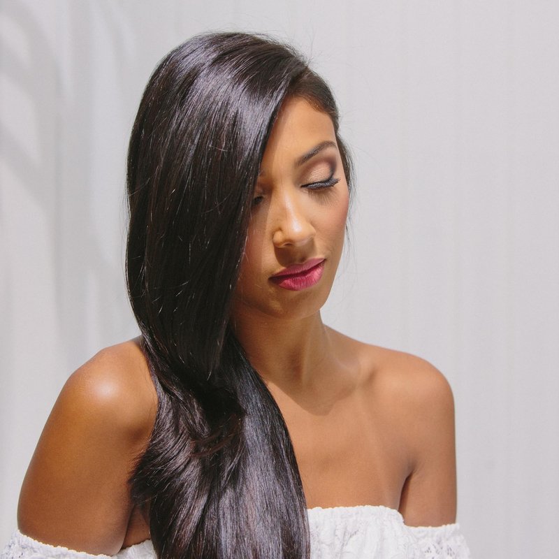 Mirta De Perales Hair Serum with Keratin & Argan Oil for Frizz Control & Shine | Lightweight Smoothing Treatment for Dry, Damaged & Color-Treated Hair | Sulfate-Free