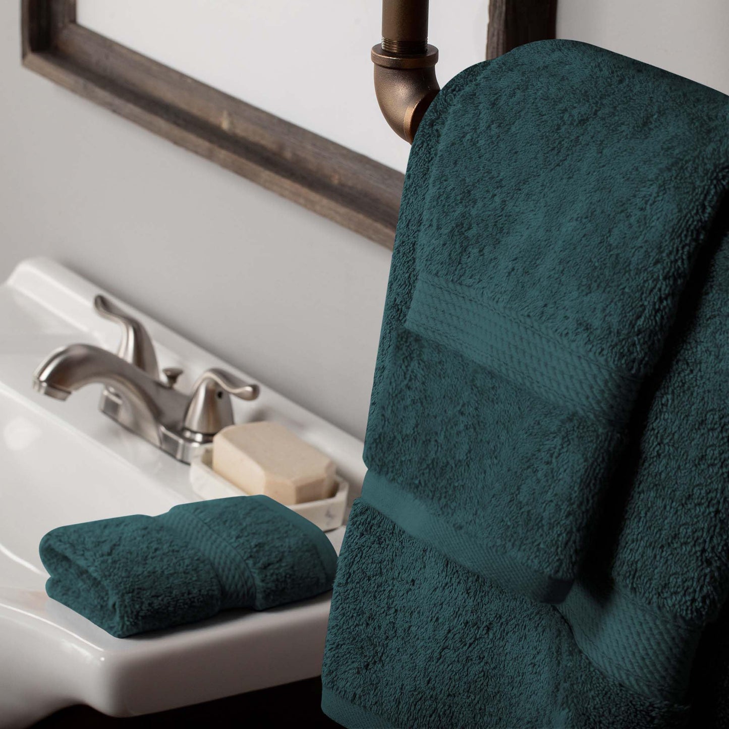 Superior Egyptian Cotton Pile 3 Piece Towel Set, Includes 1 Bath, 1 Hand, 1 Face Towel/ Washcloth, Ultra Soft Luxury Towels, Thick Plush Essentials, Guest Bath, Spa, Hotel Bathroom, Teal