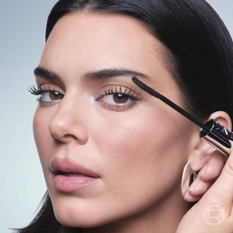 L'Oreal Paris Extensionist Mascara, Lengthening, Volumizing, and Curling Formula For a Lash Extension Eye Makeup Look, Washable Black