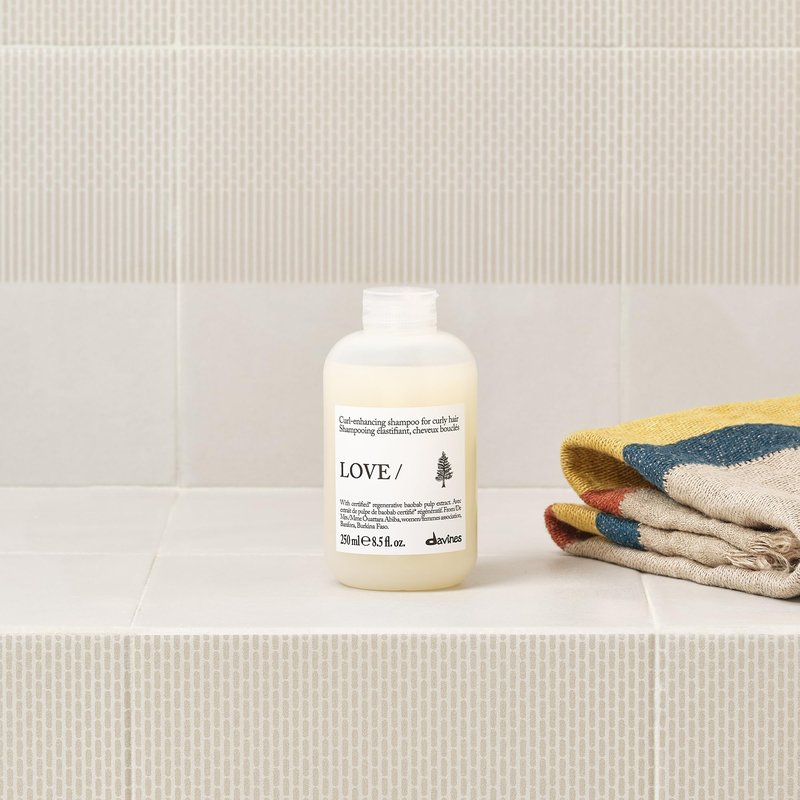 LOVE CURL/Shampoo, 8.5 fl oz.