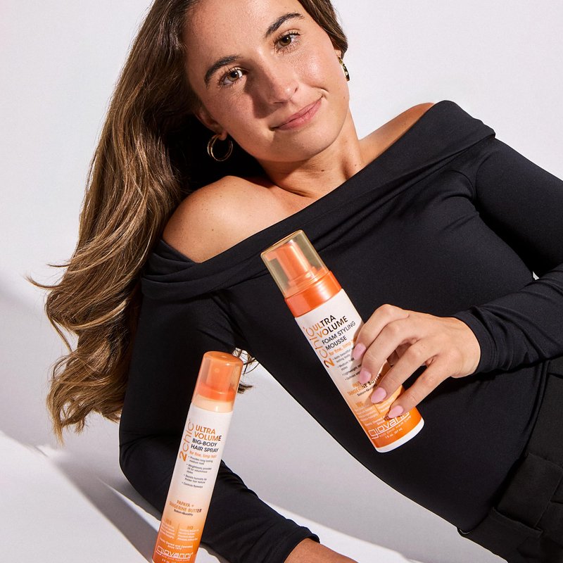 GIOVANNI 2Chic Ultra Volume Mousse for Fine & Thin Hair - Volumizing Hair Foam for Women & Men, Foaming Texture for Defining & Enhancing - Papaya & Tangerine, 7 fl oz (Pack of 1)