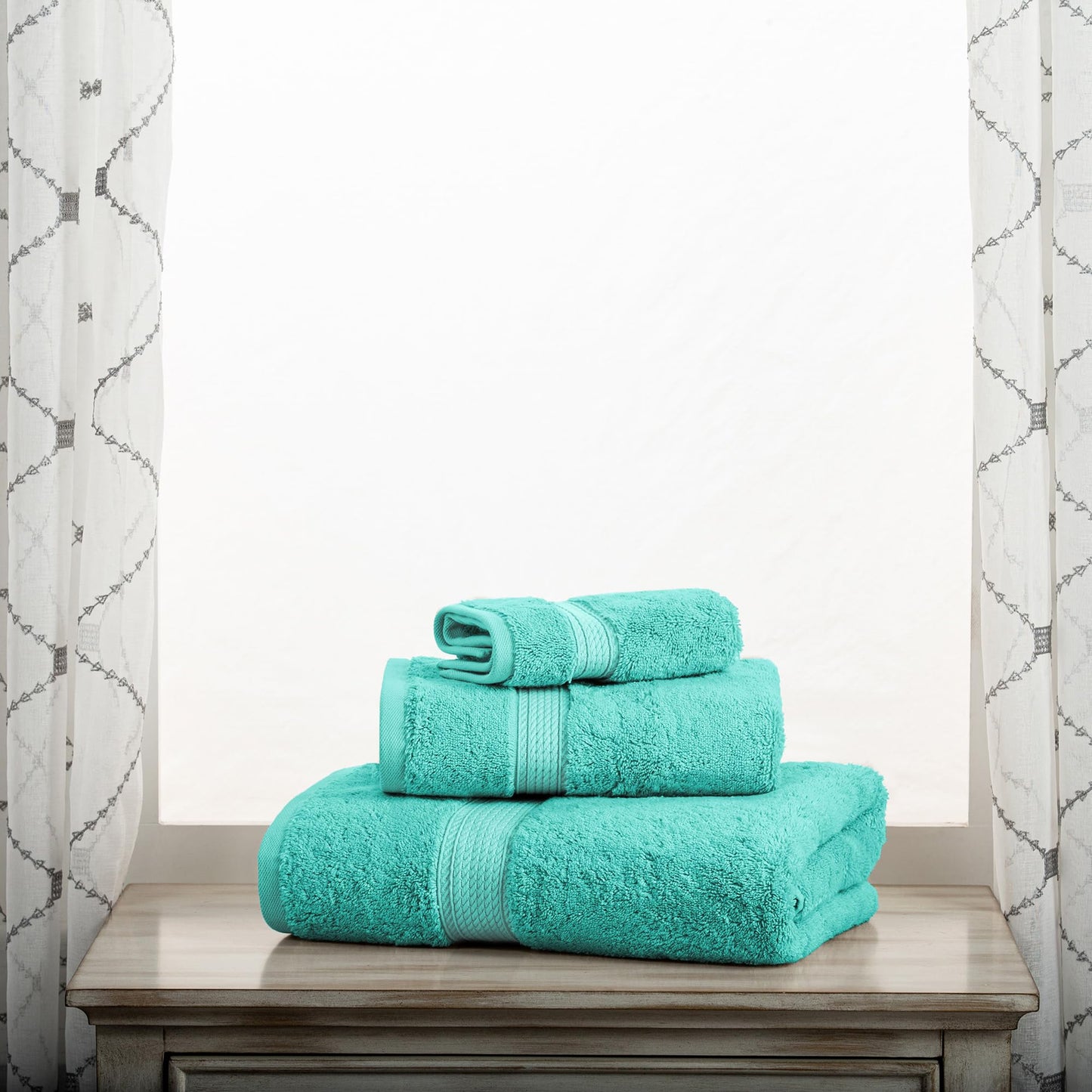 SUPERIOR Egyptian Cotton Pile 3 Piece Towel Set, Includes 1 Bath, 1 Hand, 1 Face Towel/Washcloth, Ultra Soft Luxury Towels, Thick Plush Essentials, Guest Bath, Spa, Hotel Bathroom, Turquoise