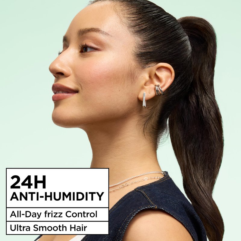 Garnier Fructis Style Sleek and Shine Anti-Humidity Hairspray, Ultra Strong Hold, Frizz Protection 8.25 Oz, 1 Count (Packaging May Vary)