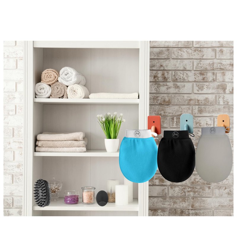 LYOB 5-in-1 Bath Exfoliation Set with 1-Silicone Body Scrubber, 1- Silicone Face Scrubber, and 3-Viscose Exfoliating Gloves for Skin Care, Back Scratcher, Body Scrub and Exfoliating Glove (Black Set)