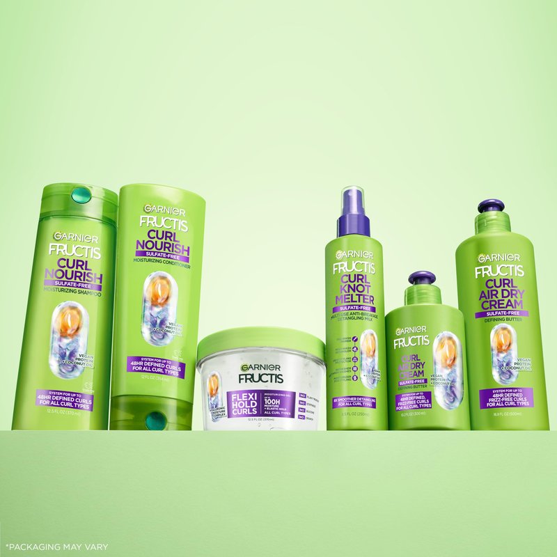 Garnier Fructis Curl Nourish Air Dry Cream XL Leave In Conditioner, Curl Defining Cream with Moisture and Frizz Control For All Curly Hair Types, Made with Vegan Protein & Coconut Oil, 16.9 Fl Oz