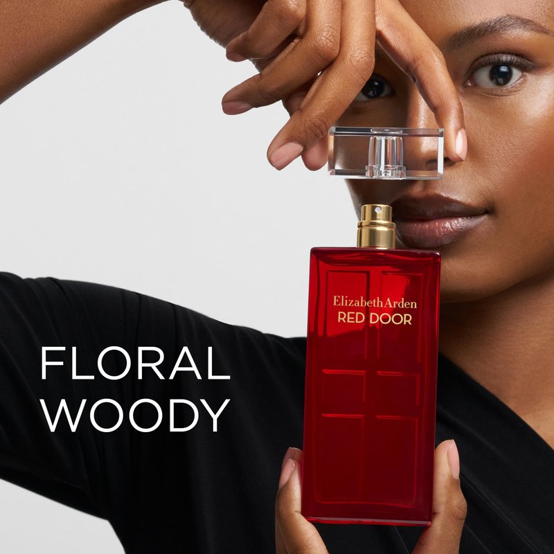 Elizabeth Arden Red Door Women's Perfume, Fragrance, Floral Parfum with Notes of Freesia, Roses, and Sandalwood, Eau de Toilette, 1 Fl Oz