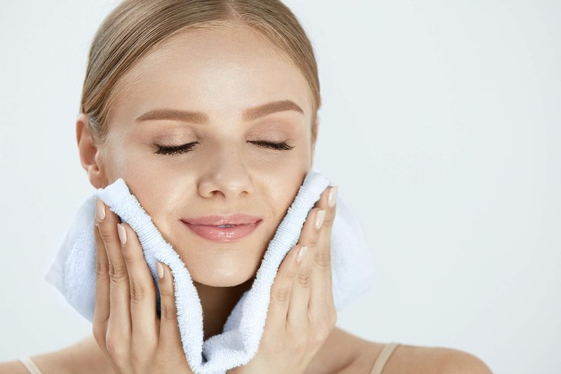 Living Fashions Premium White Cotton Washcloths Set of 24 - Thick Loop Pile Wash Cloths 12"x12" - Ultra-Soft 100% Ring-Spun Cotton Face Towels - Luxury Spa Quality Face Cloths