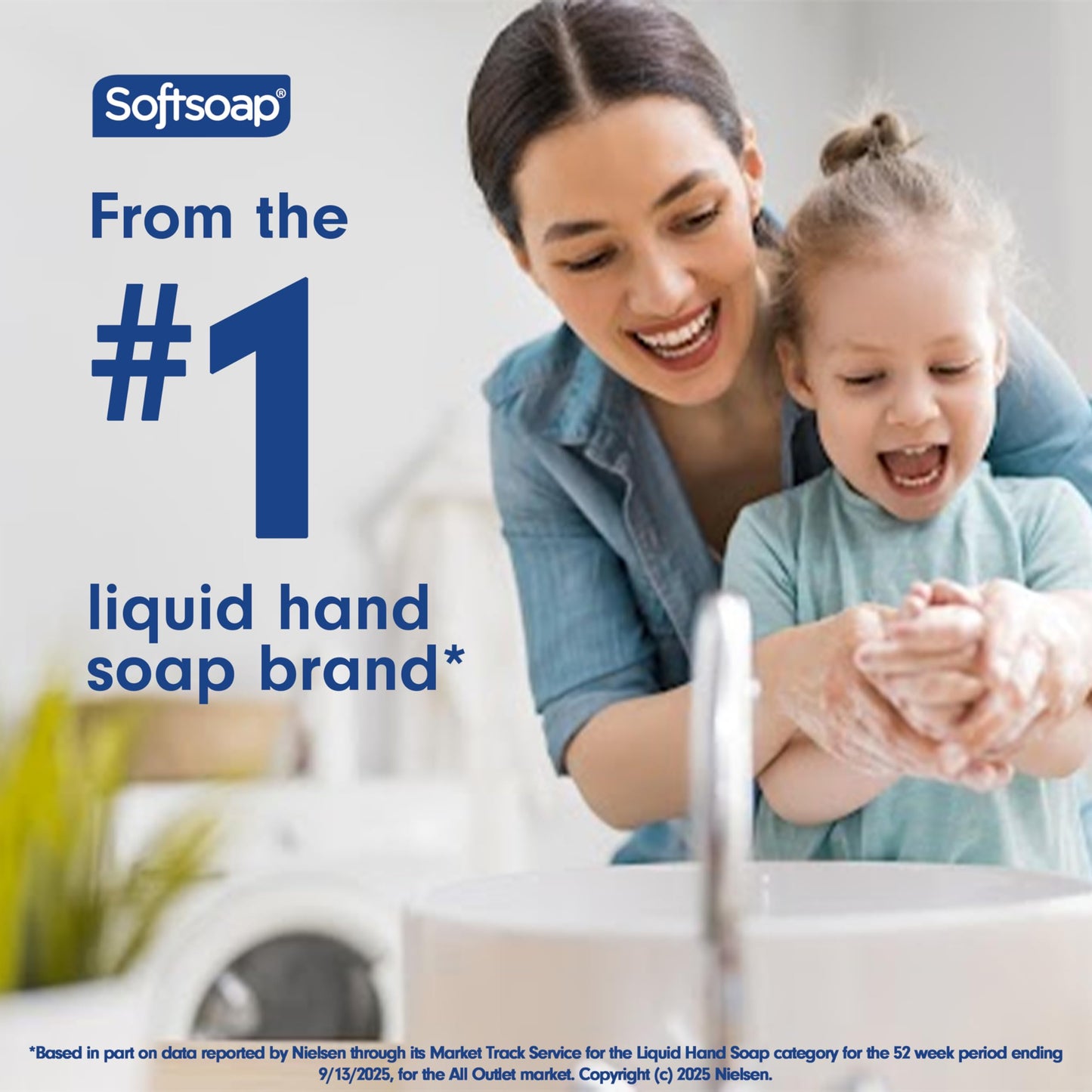 Softsoap Antibacterial Liquid Hand Soap, Kitchen and Bathroom Hand Soap, White Tea and Berry Scent, 50 fl oz Refill
