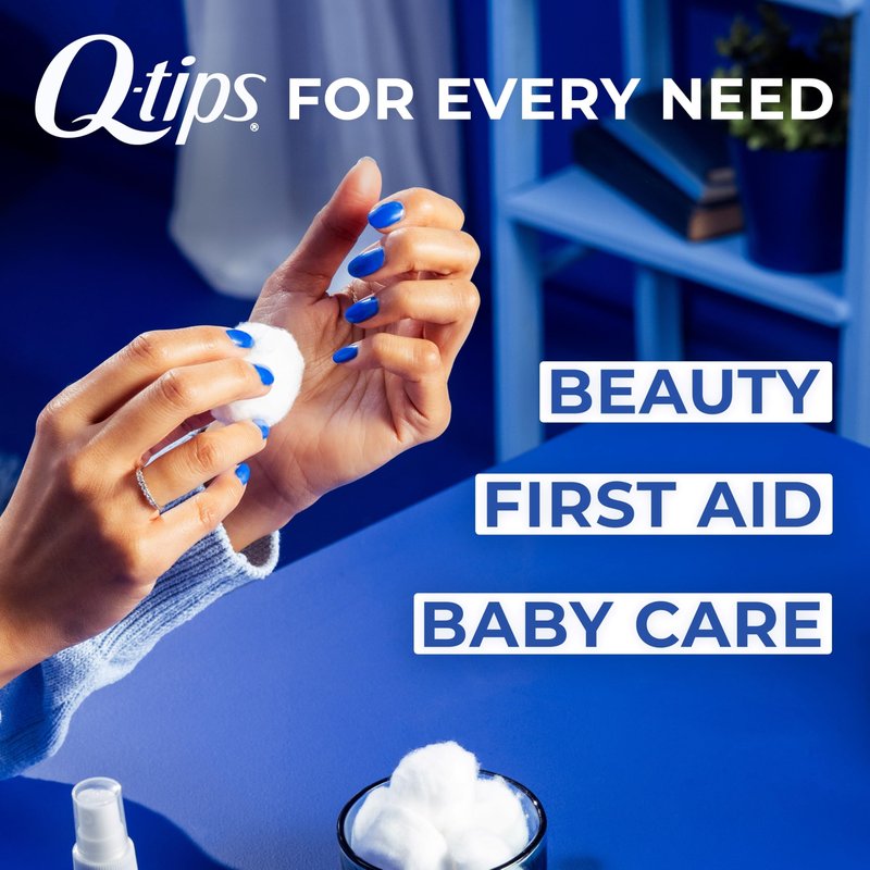 Q-Tips Super Jumbo Cotton Balls for Beauty, First Aid and Baby Care, 100% Thick Cotton, 100 Count