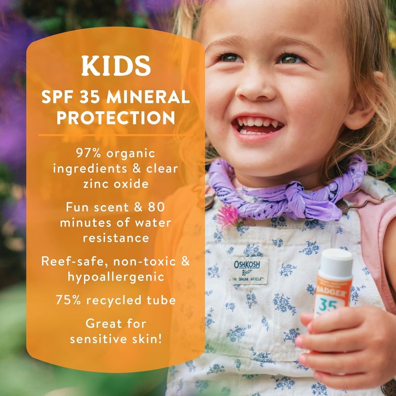 Badger Mineral Kids Sunscreen Face Stick SPF 35, Zinc Oxide Travel Size Sunscreen Stick for Kids, 97% Organic Ingredients, Reef Safe, Water Resistant, .65 oz