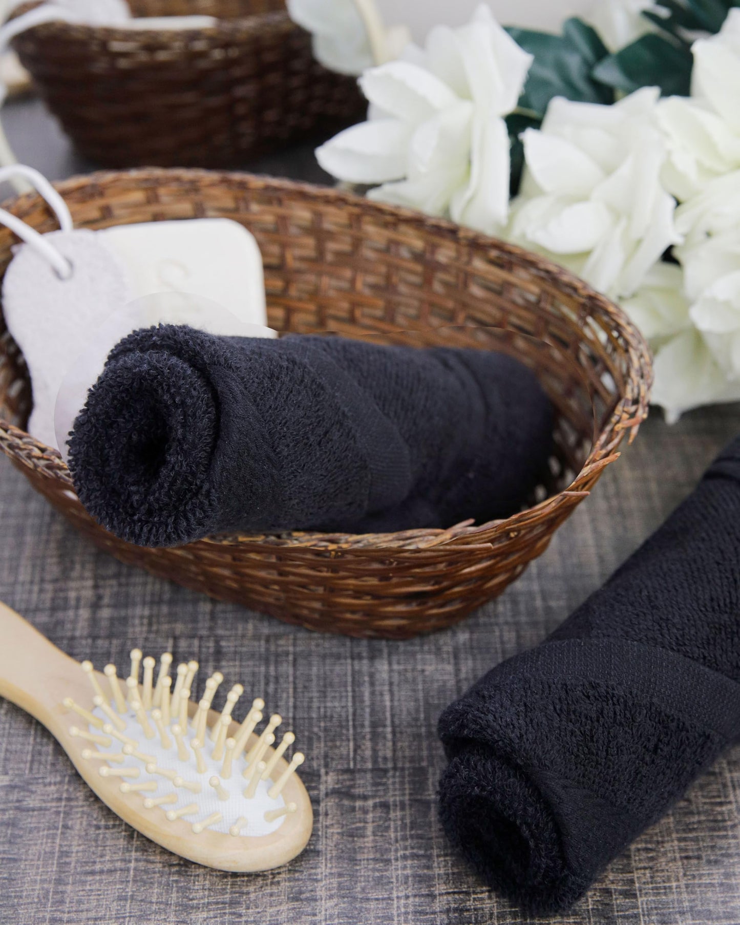 13 x13 Inches, Premium Wash Cloths Set,100% Cotton Ring Spun, Absorbent and fast dry, Soft Feel Essential Washcloths for Bathroom, Spa, Gym, and Face, fingertip towel,Daily use (Pack of 4) Black