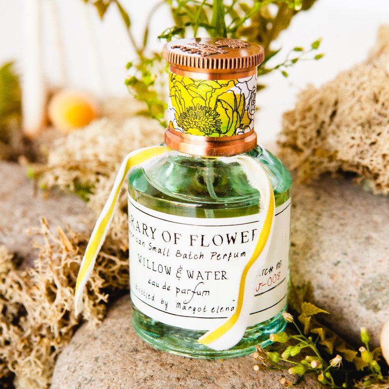 Library of Flowers Willow & Water Eau de Parfum, 1.69 fl oz / 49.7 ml, Cut Greens, Flowering Lotus & Watercress Luxury Perfume for Women, Long Lasting Fragrance, Signature Ladies Essentials