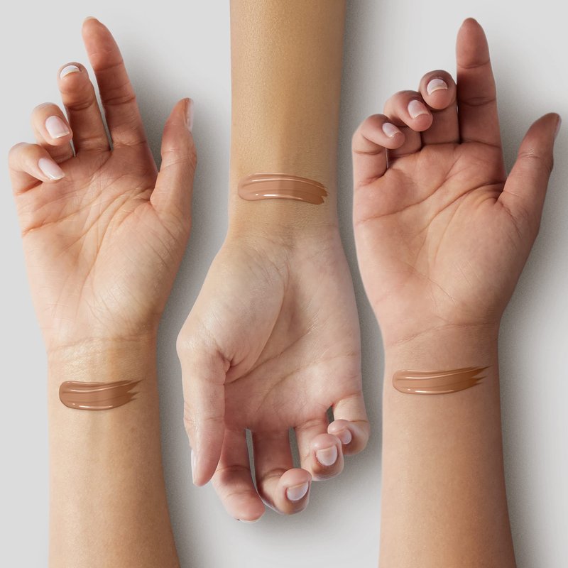 COVERGIRL & Olay Simply Ageless 3-in-1 Liquid Foundation, Matte Finish, Hyaluronic & Vitamin C Formula, 260 Classic Tan, 1 Count