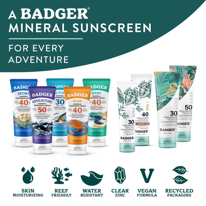 Badger Mineral Daily Sunscreen with Zinc Oxide, SPF 30, Lightweight & Easy to Apply w/No White Cast, Moisturizing Organic Sunscreen, Reef Safe, Vegan, Unscented, 4 fl oz