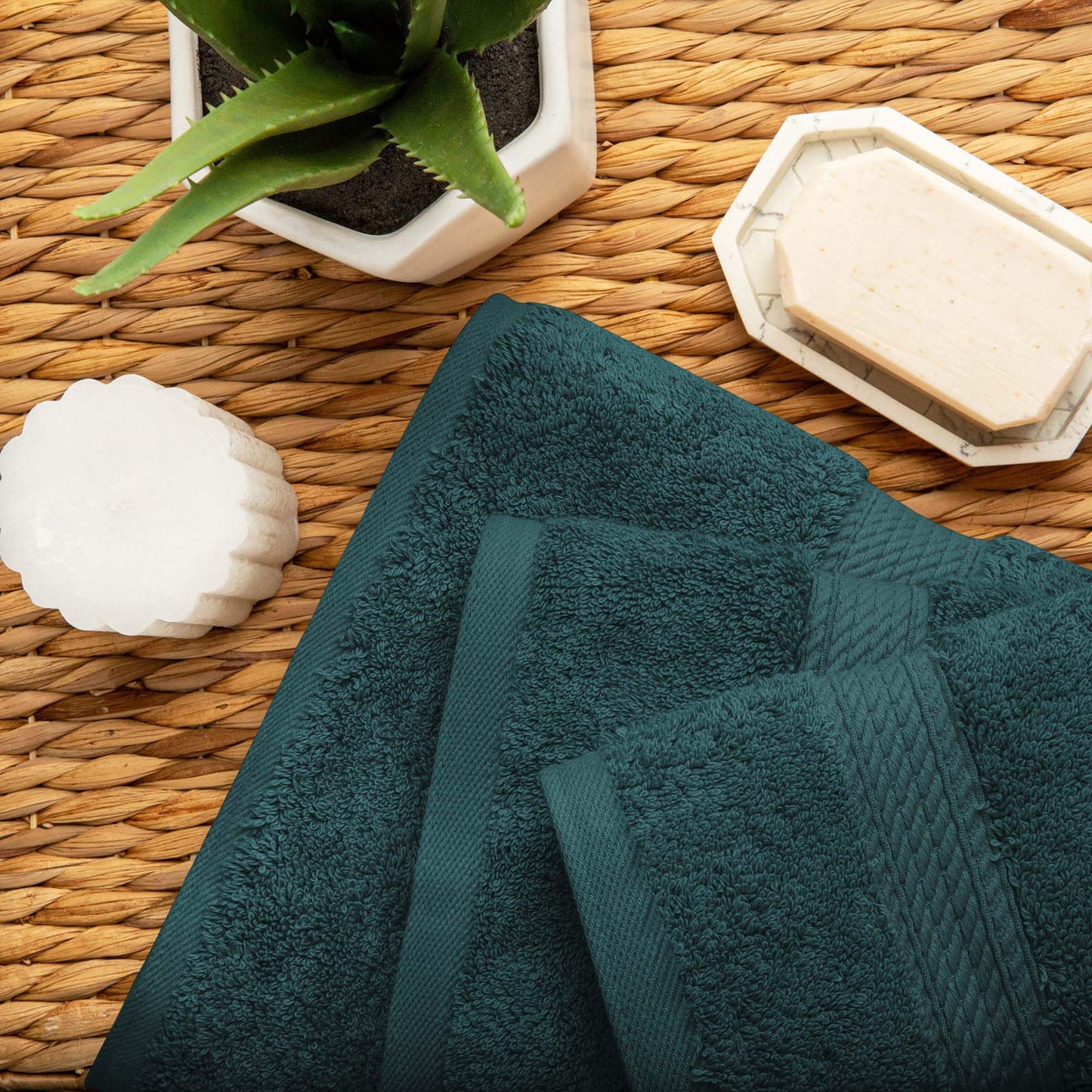Superior Egyptian Cotton Pile 3 Piece Towel Set, Includes 1 Bath, 1 Hand, 1 Face Towel/ Washcloth, Ultra Soft Luxury Towels, Thick Plush Essentials, Guest Bath, Spa, Hotel Bathroom, Teal