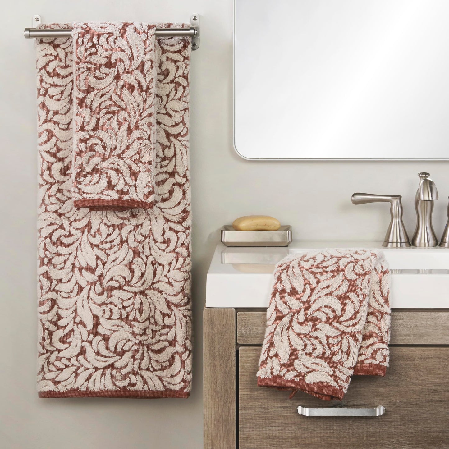 SKL Home Renan 100% Turkish Cotton Premium Bath Towel, 600 GSM, Soft & Absorbent Jacquard, Clay Oxford