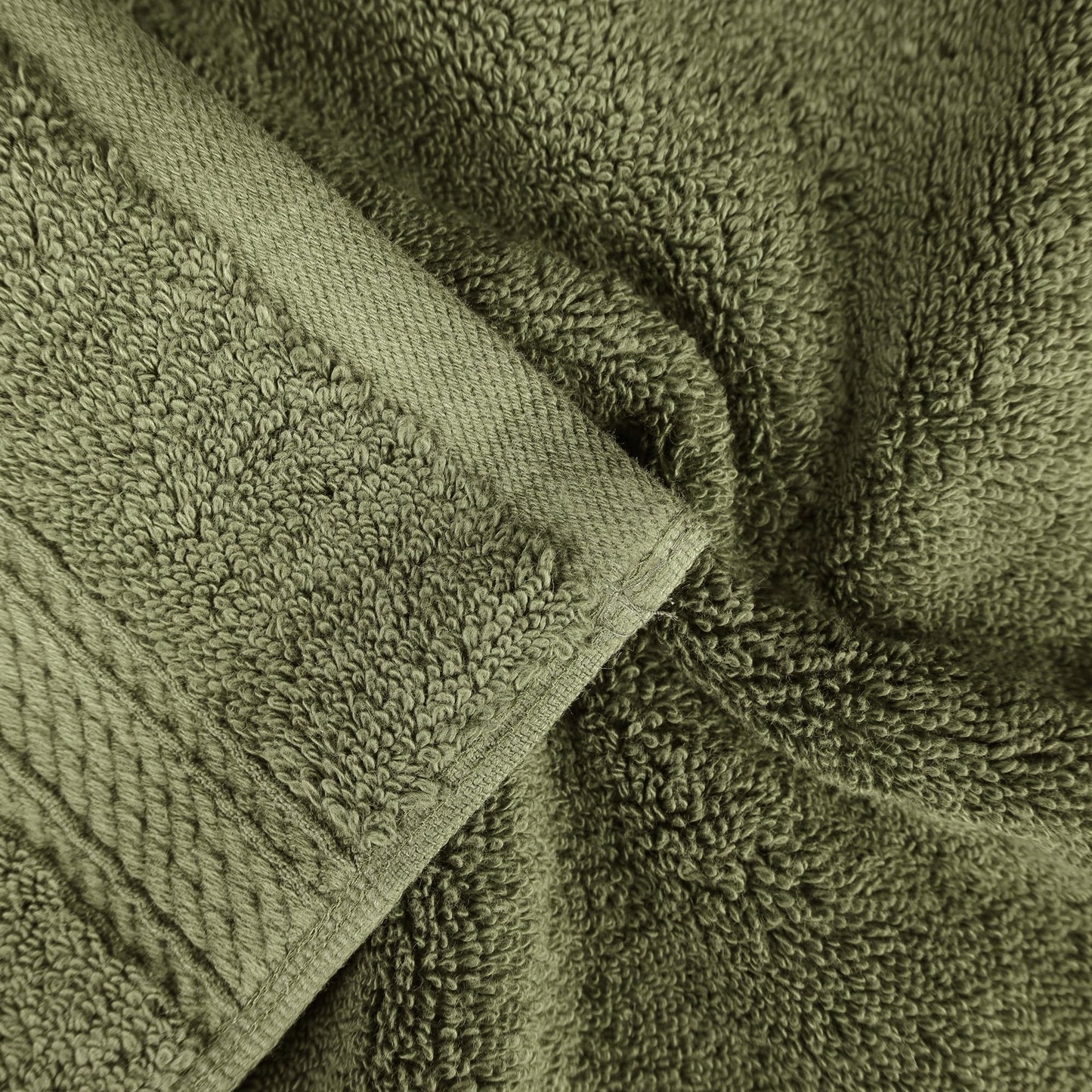 Superior Egyptian Cotton Pile 8 Piece Towel Set, Includes 2 Bath, 2 Hand, 4 Face Towels/ Washcloths, Ultra Soft Luxury Towels, Thick Plush Essentials, Guest Bath, Spa, Hotel Bathroom, Forest Green