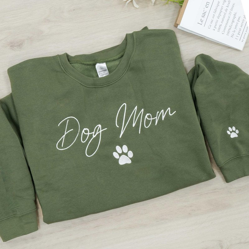 Nani - Dog Mom Mama Mommy Embroidered Crewneck Sweatshirt Paw On Sleeve for Women - Gifts For New Dog Mom Mama Birthday Christmas Mothers Day Valentine Embroidery Pullover Sweater Shirt