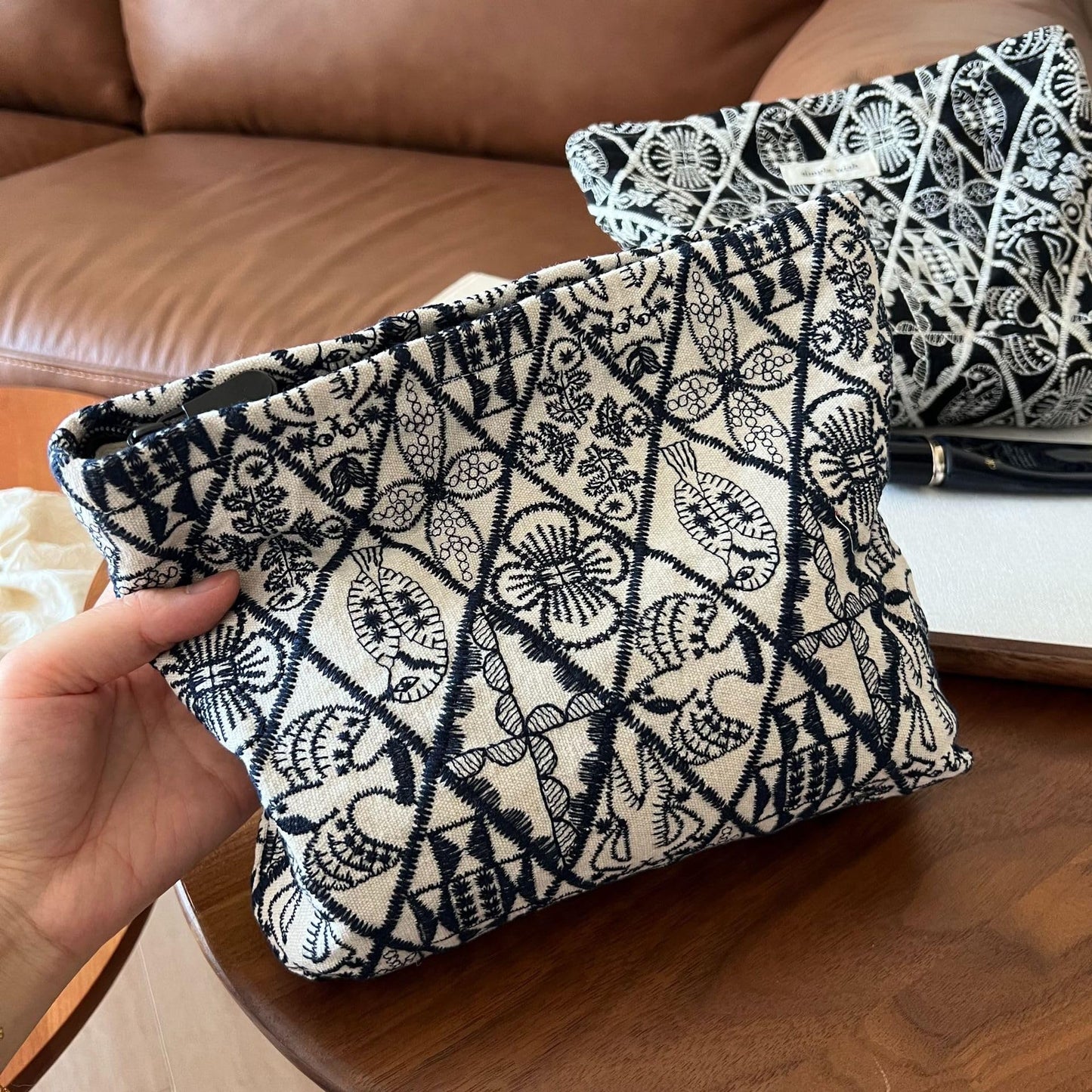 Sminra Makeup Bag Cosmetic bags Small Canvas Zipper Pouch for Women, Cute Coquette Large Preppy Pencil Purse Toiletry Bag Organizer Handbags Travel accessories