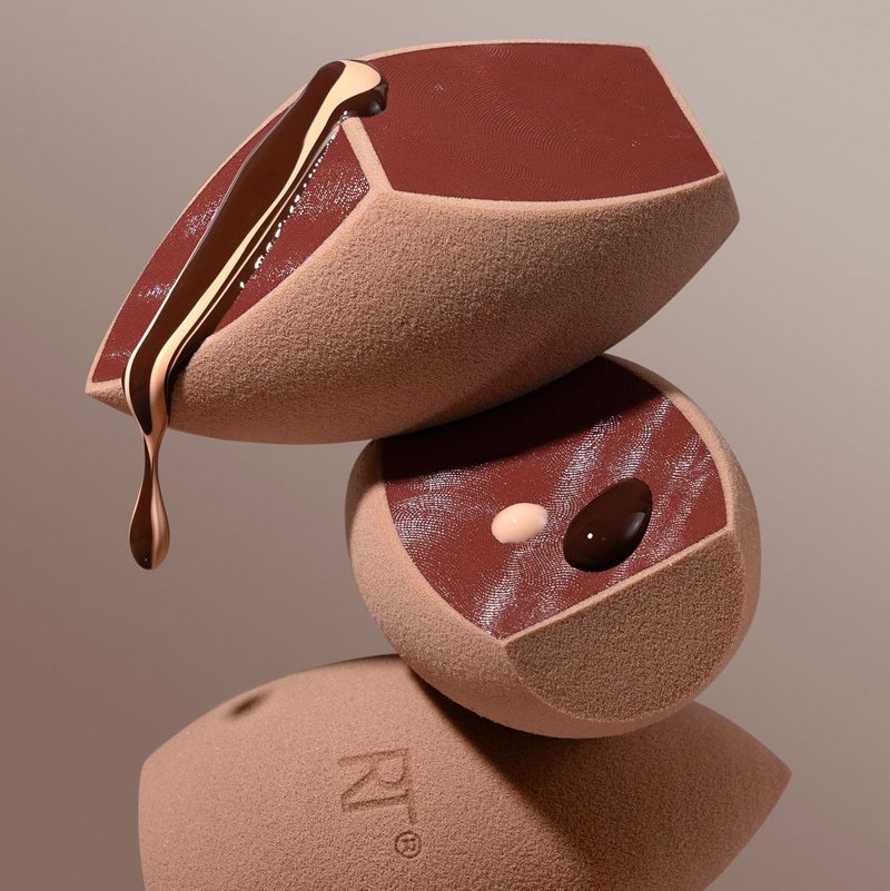 Real Techniques Makeup Blender Sponge - Liquid & Cream Application | Natural Finish, Cruelty-Free, 1 Count