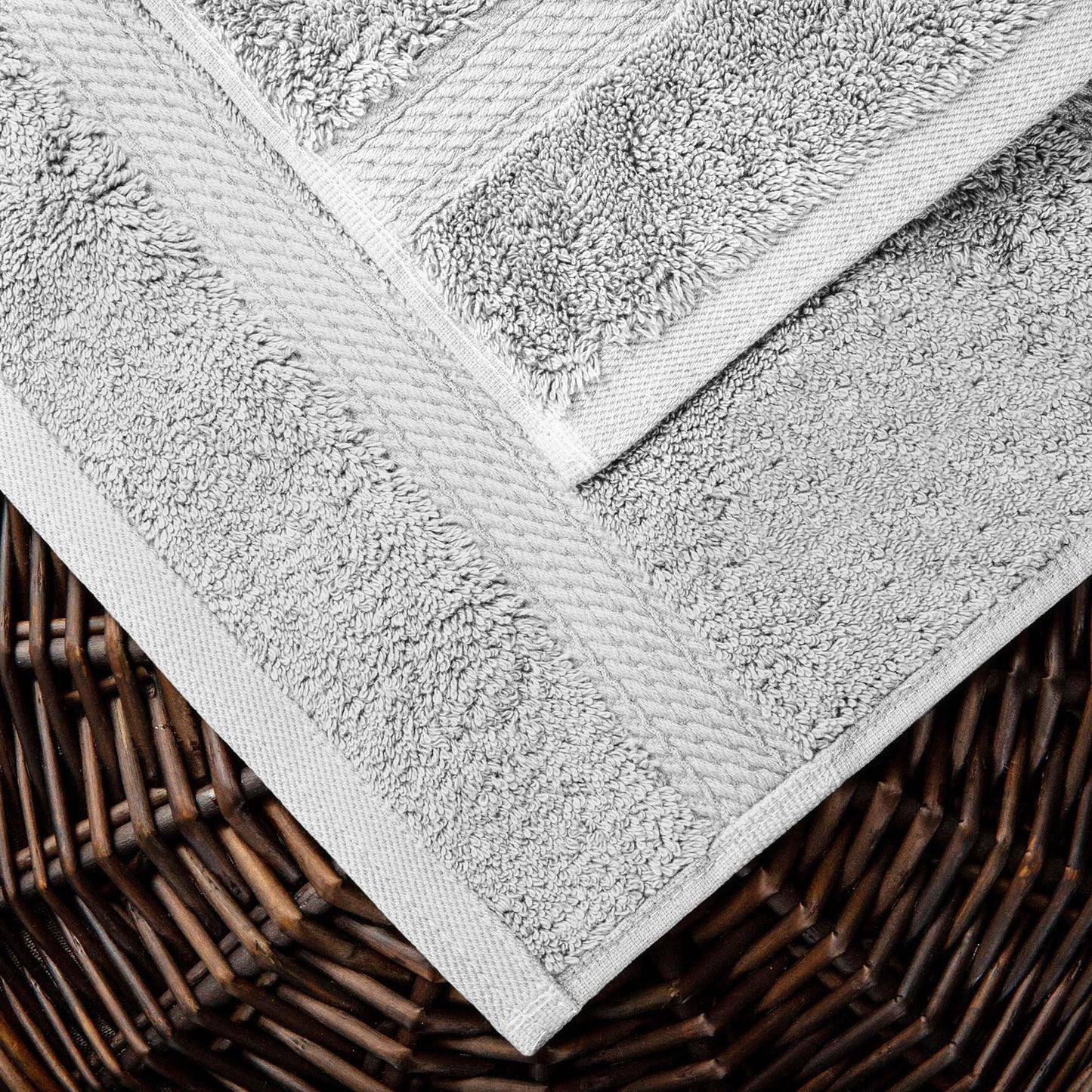 SUPERIOR Egyptian Cotton Pile 8 Piece Towel Set, Includes 2 Bath, 2 Hand, 4 Face Towels/Washcloths, Ultra Soft Luxury Towels, Thick Plush Essentials, Guest Bath, Spa, Hotel Bathroom, Silver