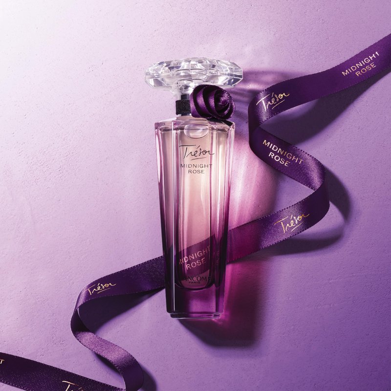 Lancôme Trésor Midnight Eau de Parfum - Long Lasting Fragrance with Notes of Raspberry, Blackcurrant & Vanilla Musk - Warm & Floral Women's Perfume - 1.7 Fl Oz