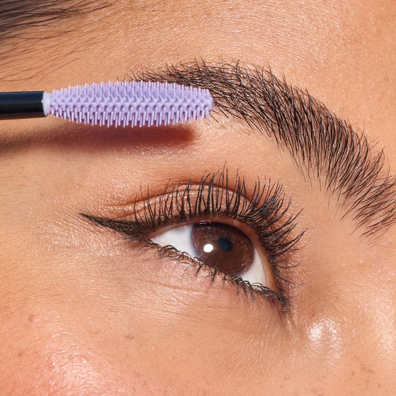 COVERGIRL Lash Blast Bond Volume Mascara - 805 - Black, Bonding Complex to Condition & Nourish Lashes, Smudge-Proof, Clump-Free, Volumizing, Vegan Formula