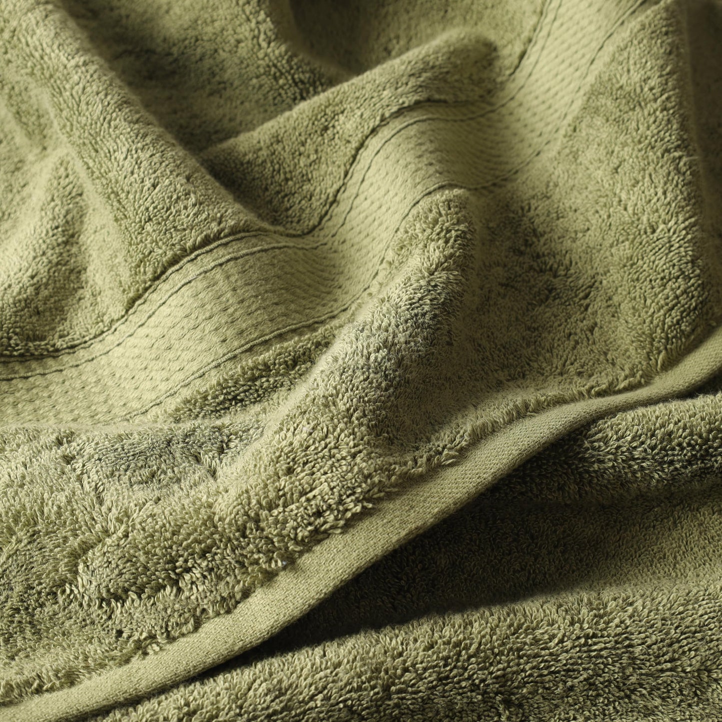 Superior Egyptian Cotton Pile 6 Piece Towel Set, Includes 2 Bath, 2 Hand, 2 Face Towels/ Washcloths, Ultra Soft Luxury Towels, Thick Plush Essentials, Guest Bath, Spa, Hotel Bathroom, Forest Green