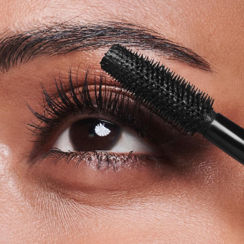 CoverGirl Lash Blast Volume Mascara - Volumizing, Long-Wearing, Smudge-Proof | Black, 2 Count