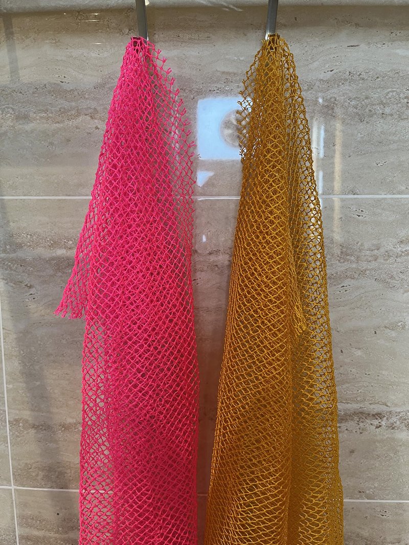 VAVAXJHM 2 Pieces African Net Sponge, Long African Exfoliating Net, Net Bath Sponge Shower Body Scrubber Back Scrubber Skin Smoother, Stretches to Approximately 63"(Pink&Orange)