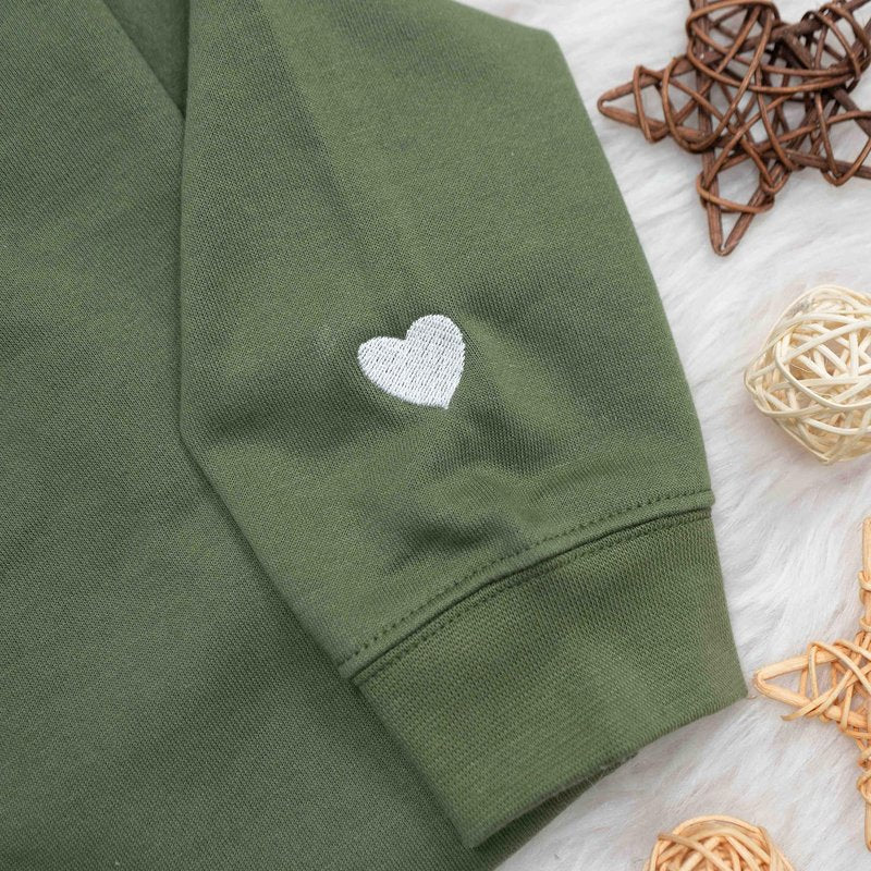 Nani - Mama Mom Mommy Embroidered Crewneck Sweatshirt Heart On Sleeve for Women - Gifts For New Mom Mama Birthday Christmas Mothers Day Valentine Embroidery Pullover Sweater Shirt Military Green