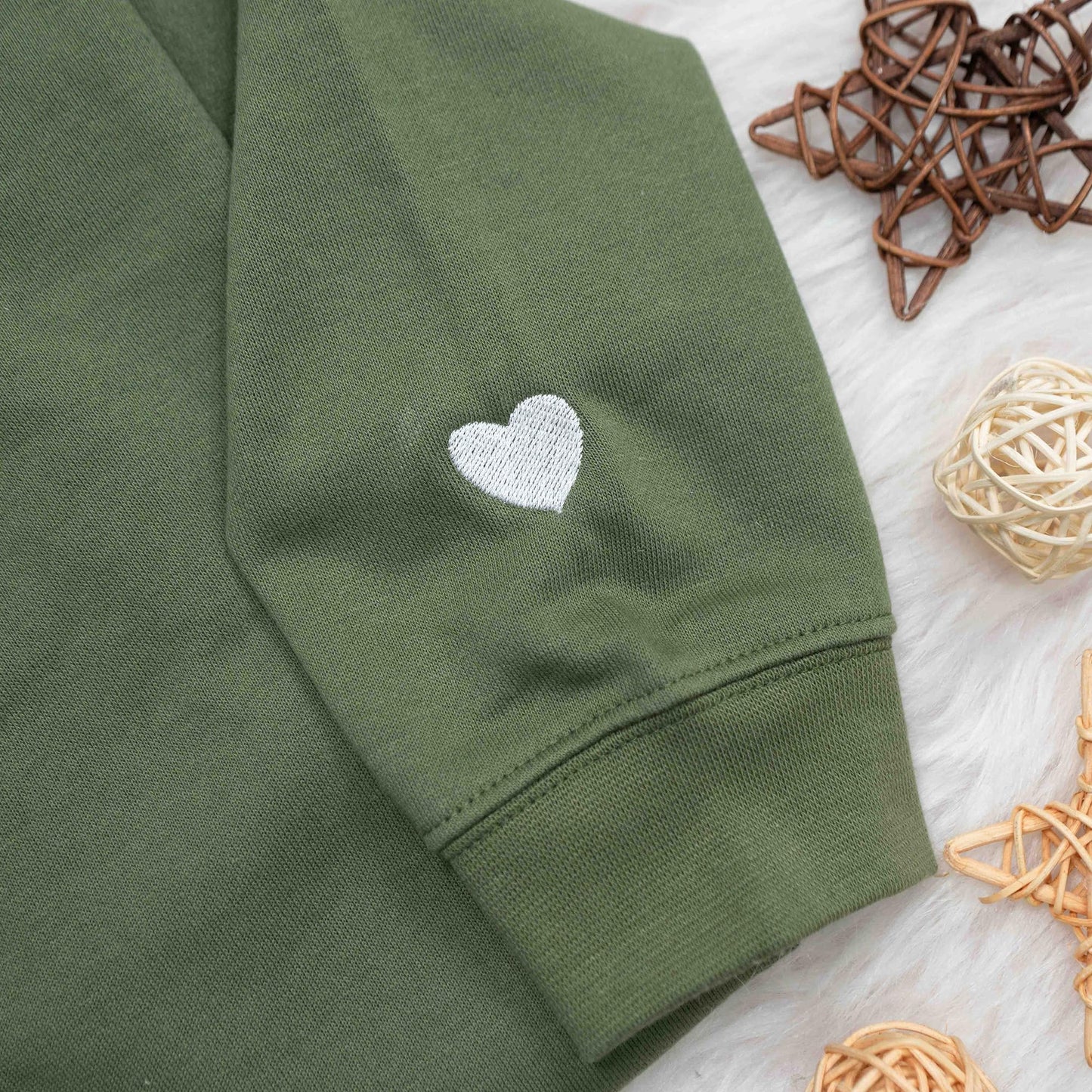 Nani - Mama Mom Mommy Embroidered Crewneck Sweatshirt Heart On Sleeve for Women - Gifts For New Mom Mama Birthday Christmas Mothers Day Valentine Embroidery Pullover Sweater Shirt Military Green