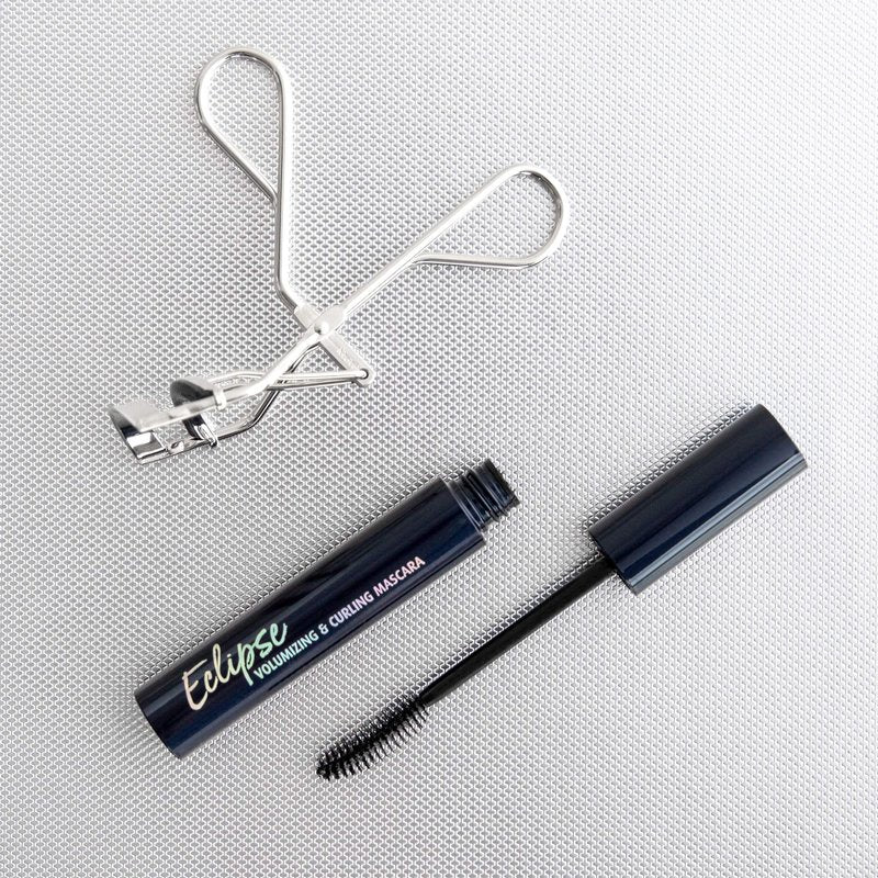 Lune+Aster Powerlash Eyelash Curler | Japanese-Designed, Universal Shape with Soft, Rounded Cushioned Pads