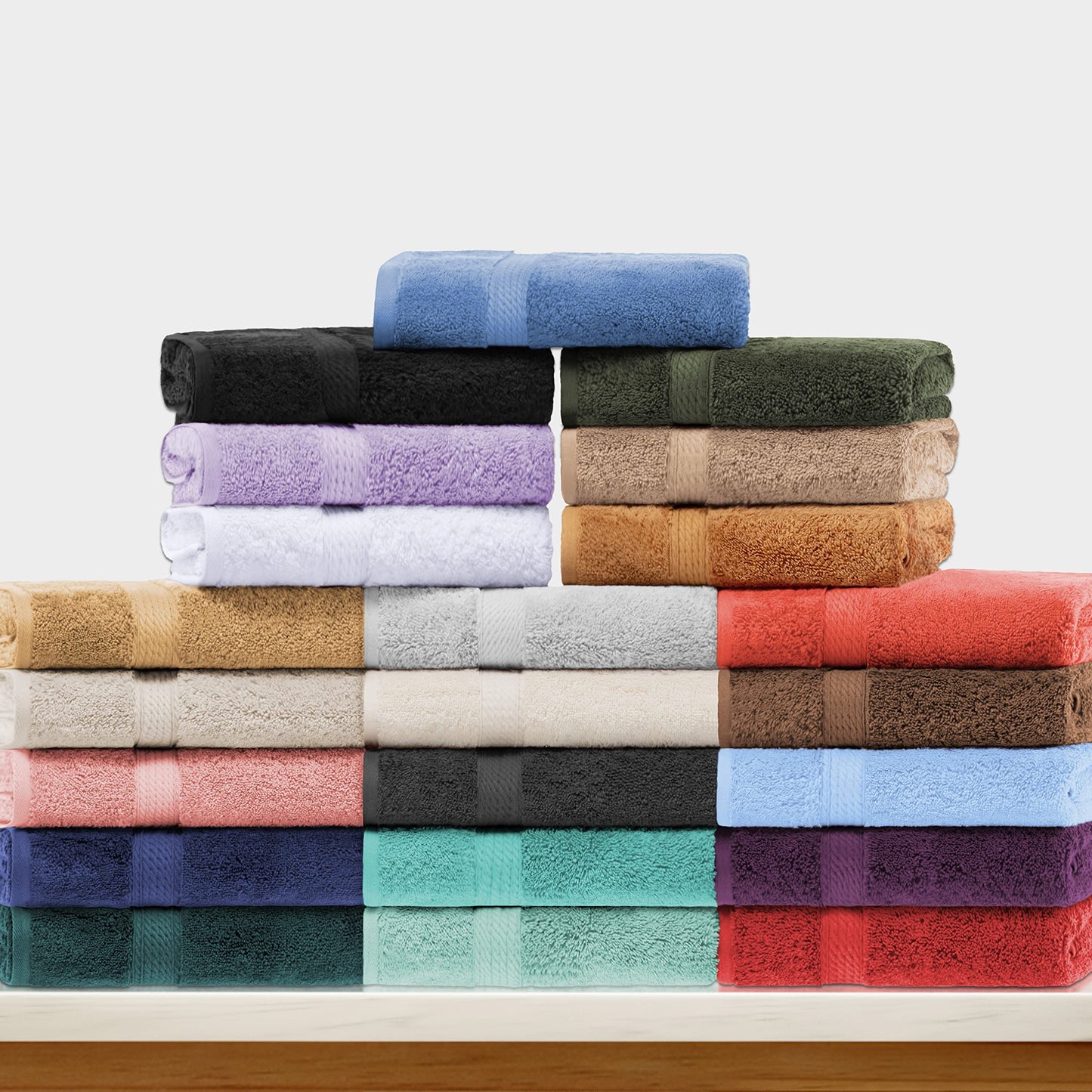 SUPERIOR Egyptian Cotton Pile 3 Piece Towel Set, Includes 1 Bath, 1 Hand, 1 Face Towel/Washcloth, Ultra Soft Luxury Towels, Thick Plush Essentials, Guest Bath, Spa, Hotel Bathroom, Red