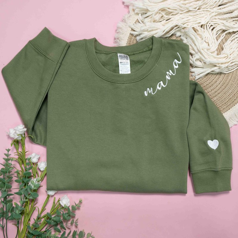 Nani - Mama Mom Mommy Embroidered Crewneck Sweatshirt Heart On Sleeve for Women - Gifts For New Mom Mama Birthday Christmas Mothers Day Valentine Embroidery Pullover Sweater Shirt Military Green