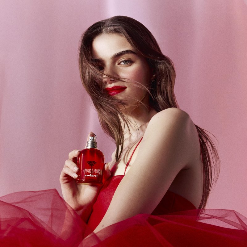 Cacharel Amor Amor, Eau de Toilette for Women, Floral, Ambery, Fruity With Notes of Jasmine & Vanilla, 3.4 Fl. Oz.