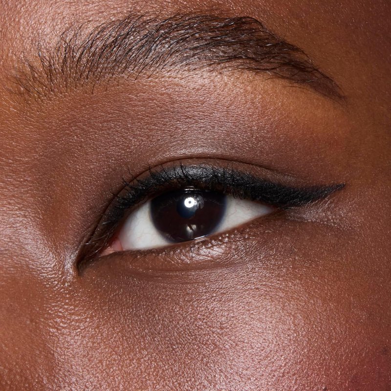 e.l.f. No Budge Retractable Eyeliner - Creamy, Ultra-Pigmented & Waterproof for Bold Lines | Vegan, Black