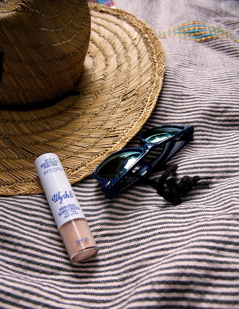 Skiennix Invisibility Powder - Mineral SPF 30 Sunscreen for Kids - Broad Spectrum, Water-Resistant Face & Body Protection